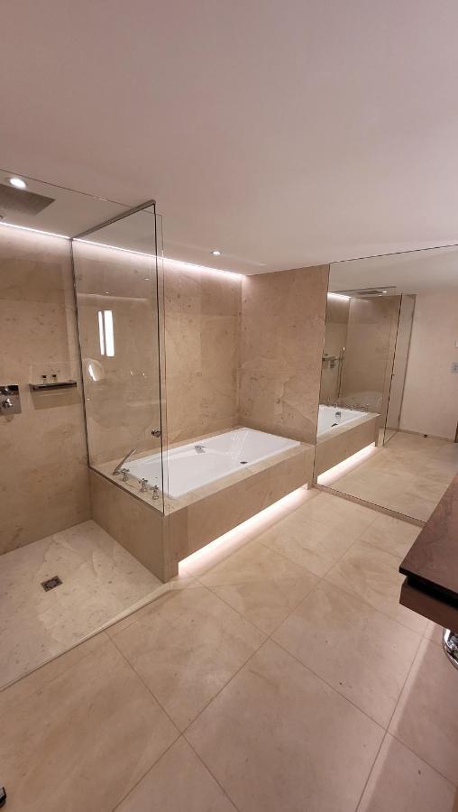 Auberge Saint Walfrid Hotel Restaurant & Spa Sarreguemines Zewnętrze zdjęcie