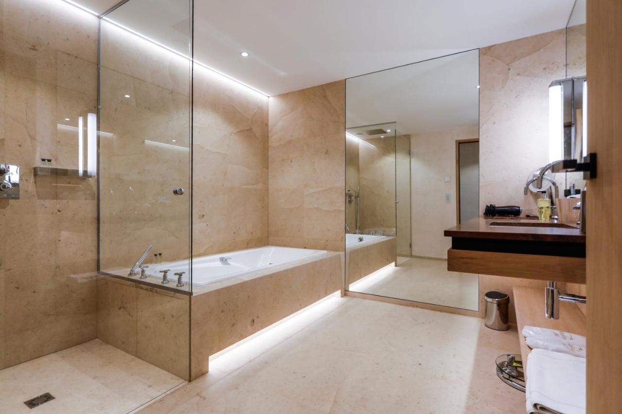 Auberge Saint Walfrid Hotel Restaurant & Spa Sarreguemines Zewnętrze zdjęcie